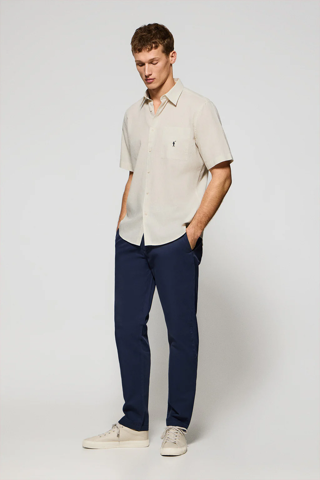 Beige short-sleeve shirt in linen and cotton with Rigby Go embroidery - Image 4