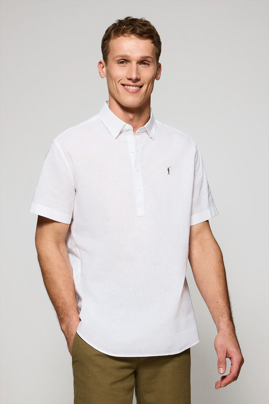 White polo-style shirt in linen and cotton with Rigby Go embroidery