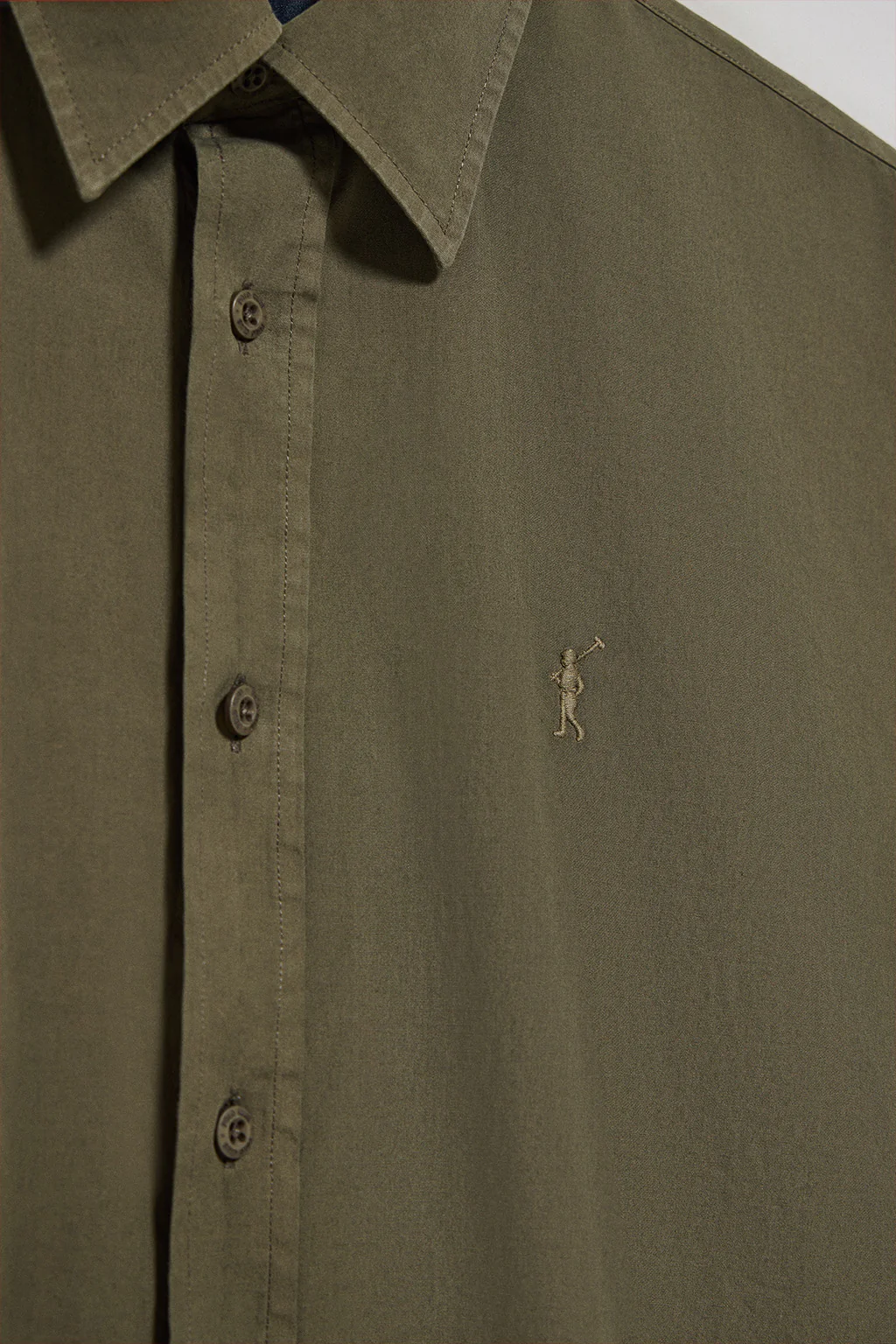 Dark-green garment-dye poplin shirt with Rigby Go embroidery - Image 6