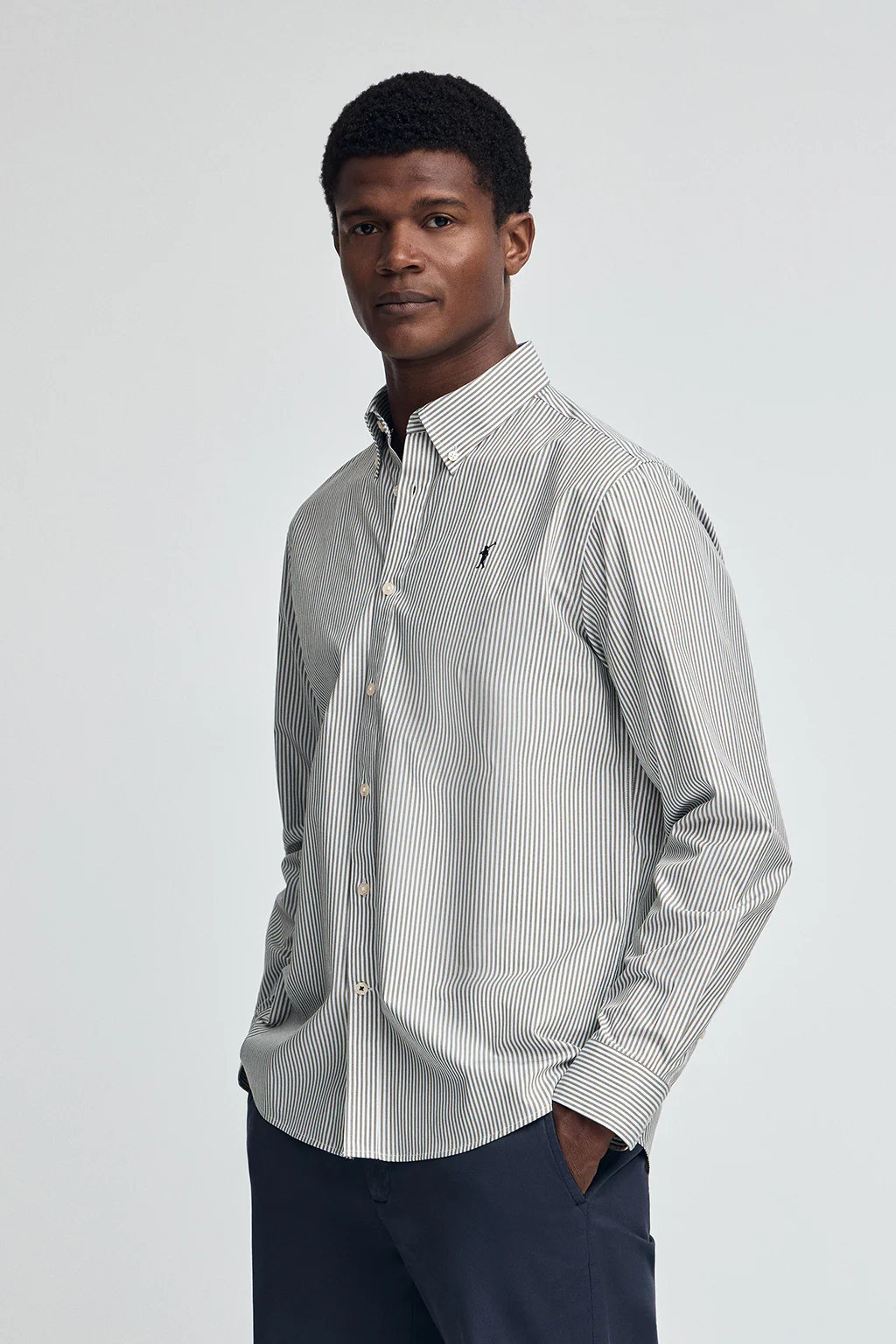 Army-green striped shirt with regular fit and Rigby Go logo