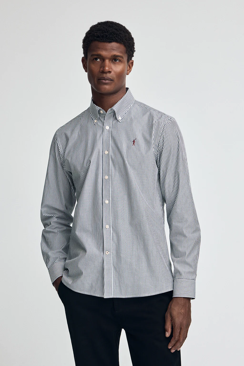 Navy-blue striped shirt with regular fit and Rigby Go logo