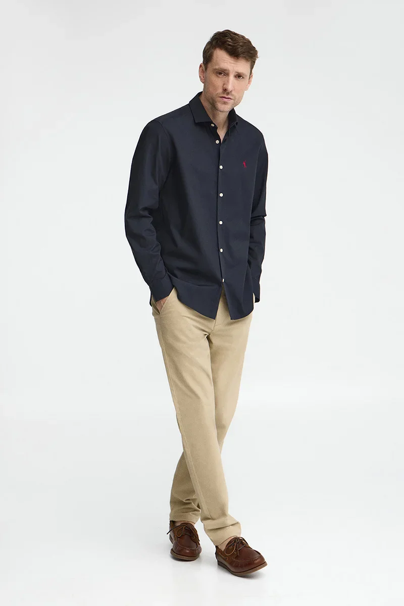 Navy-blue shirt with slim fit and Rigby Go logo - Image 2