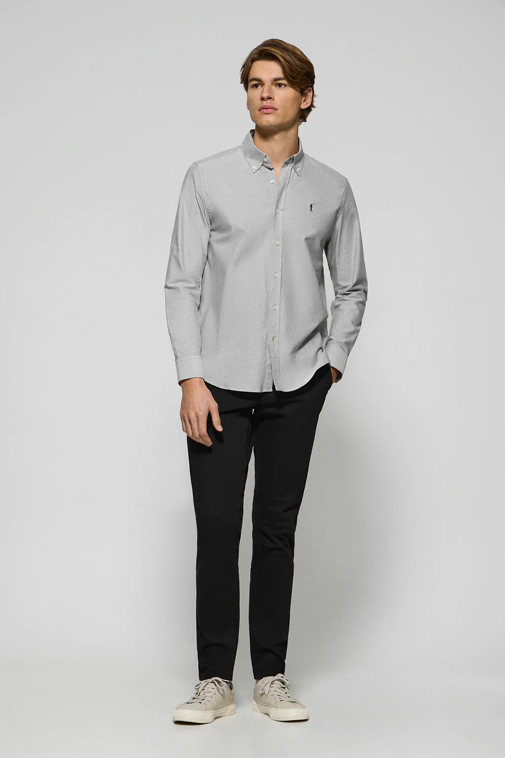 Greyish-green Oxford shirt with Rigby Go embroidered logo - Image 4
