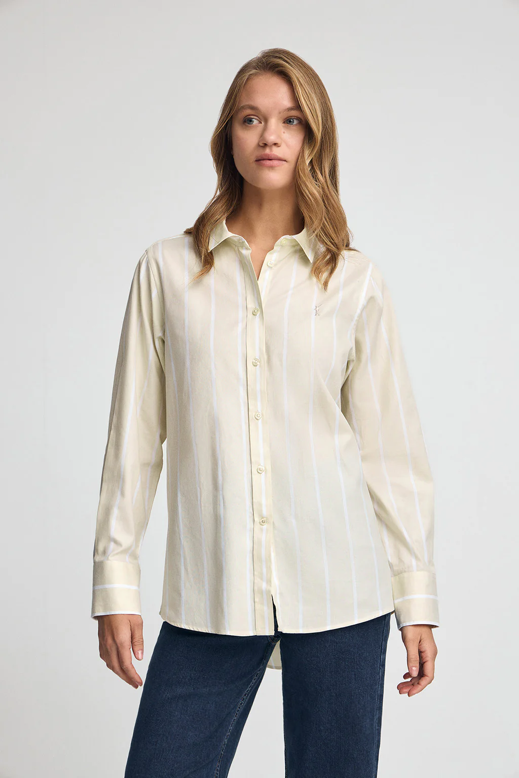 Beige striped shirt with relaxed fit and Rigby Go logo