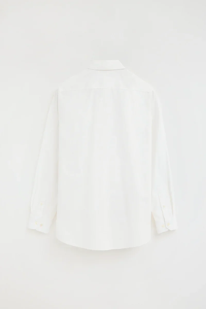 White shirt with slim fit and Rigby Go logo - Image 8