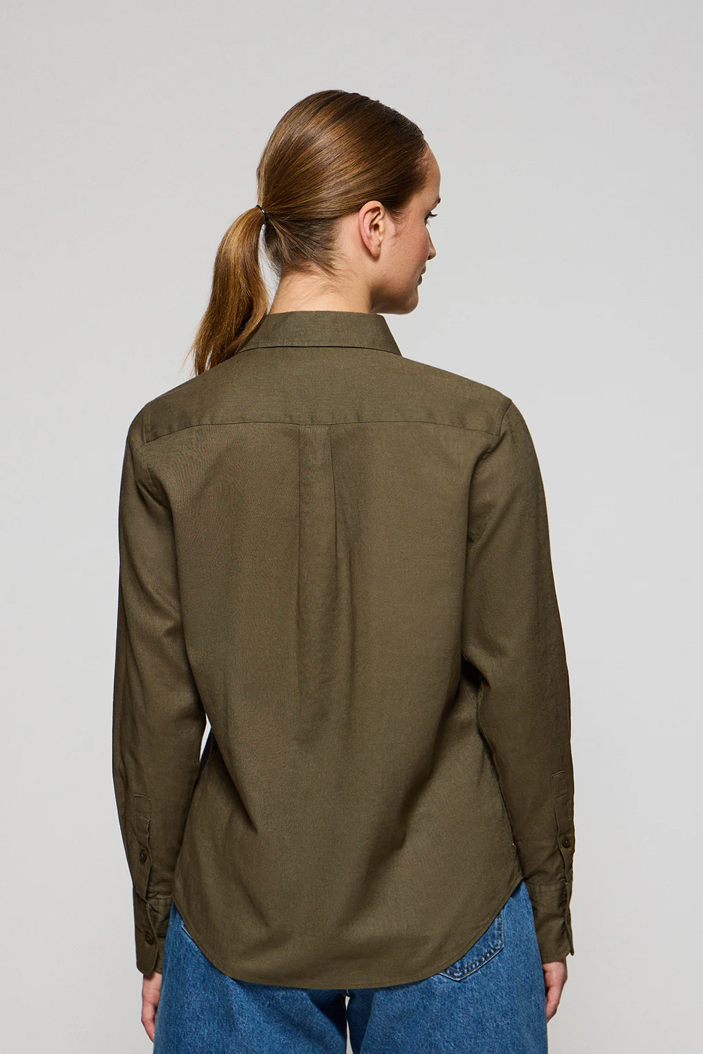 Dark-green regular-fit shirt in linen and cotton with Rigby Go embroidery - Image 2