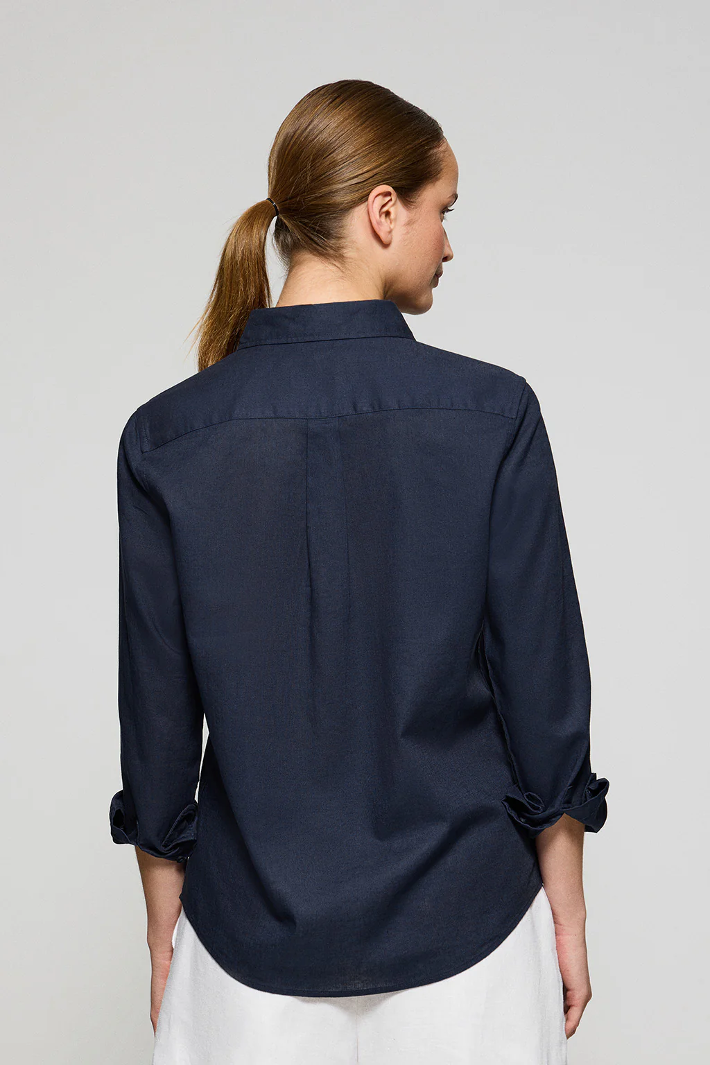 Navy-blue regular-fit shirt in linen and cotton with Rigby Go embroidery - Image 2