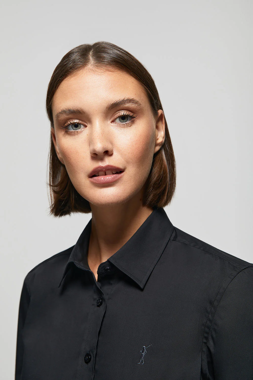 Black slim-fit poplin shirt with Rigby Go embroidery - Image 3
