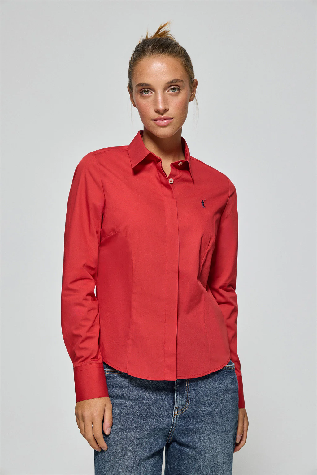 Red slim-fit poplin shirt with Rigby Go embroidered logo