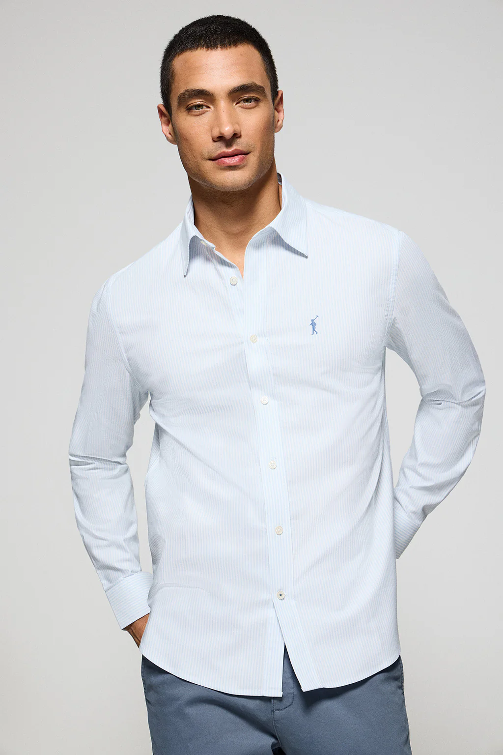 Light-blue striped shirt Yale with Rigby Go embroidered logo