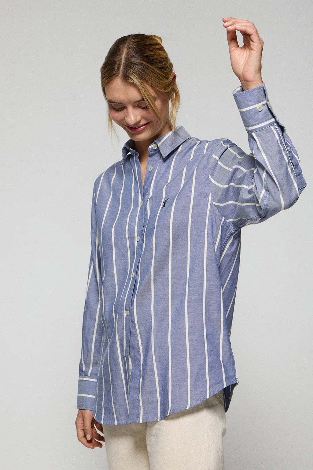 Blue relax shirt Salima with Rigby Go logo