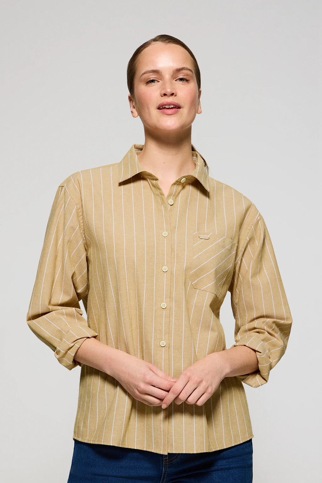 Mustard loose-fit striped shirt Scarlet with pearly button