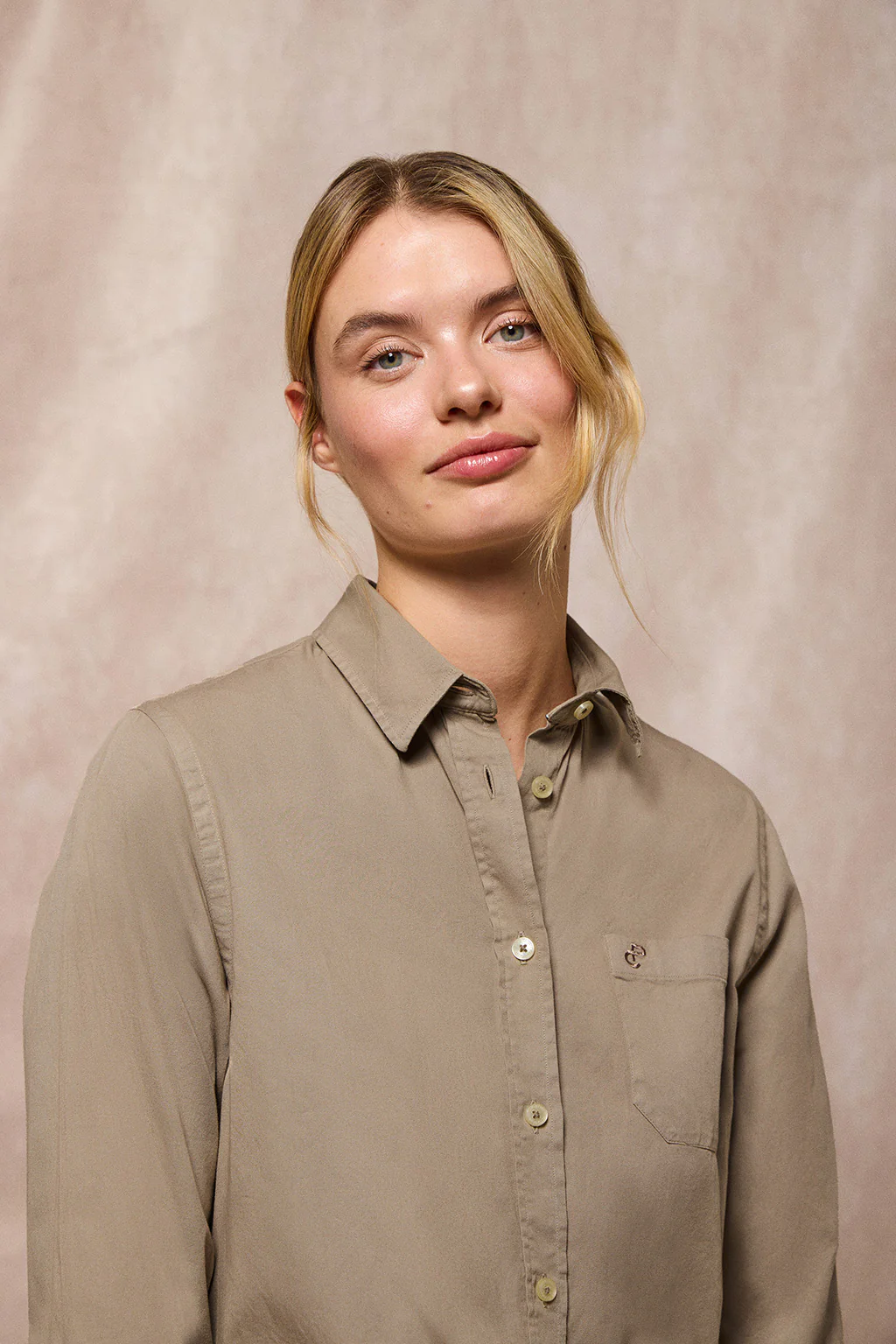 Camel shirt Simona with monogram PC embroidery - Image 13