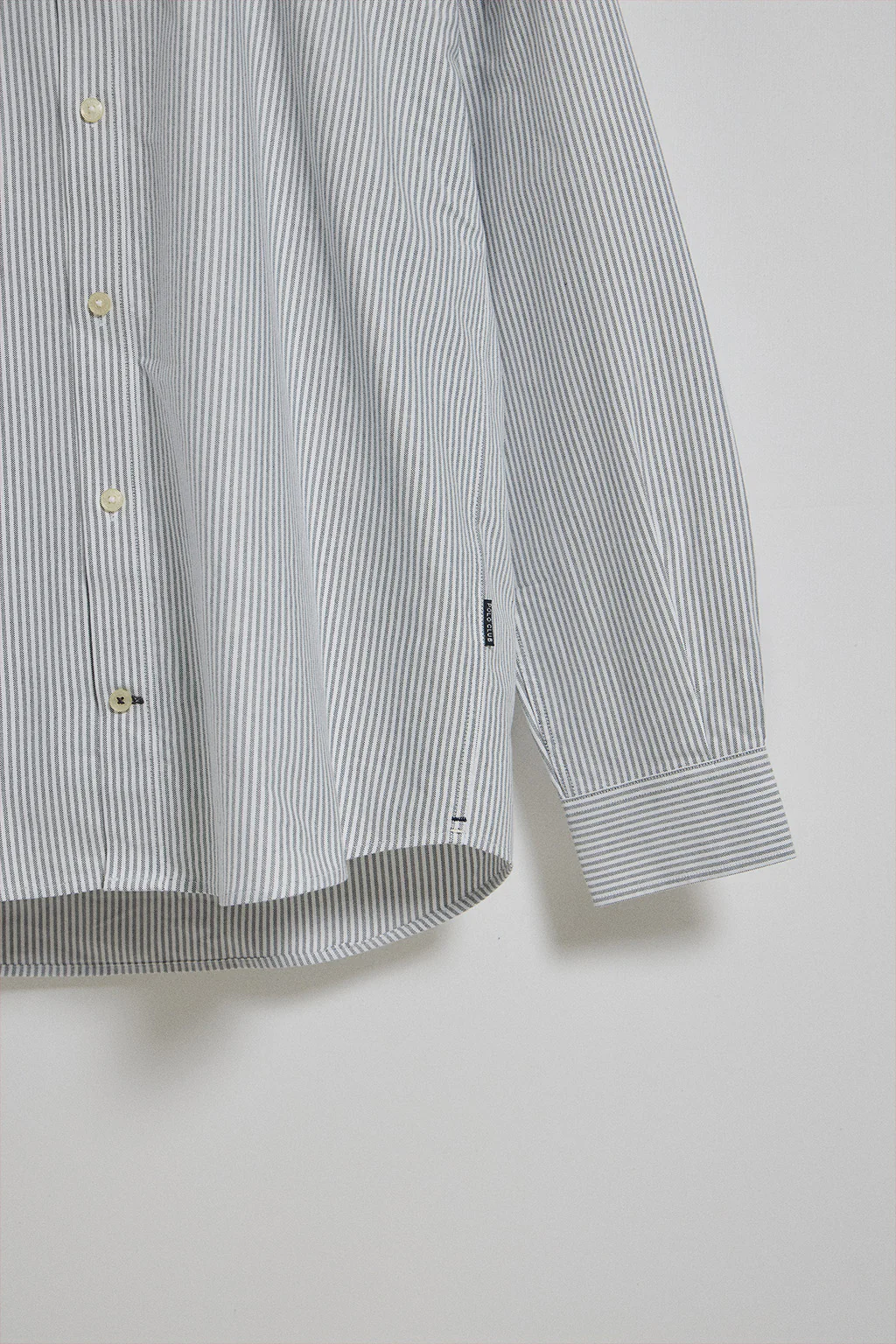 Grey striped Oxford shirt Yale with embroidered Rigby Go logo - Image 8