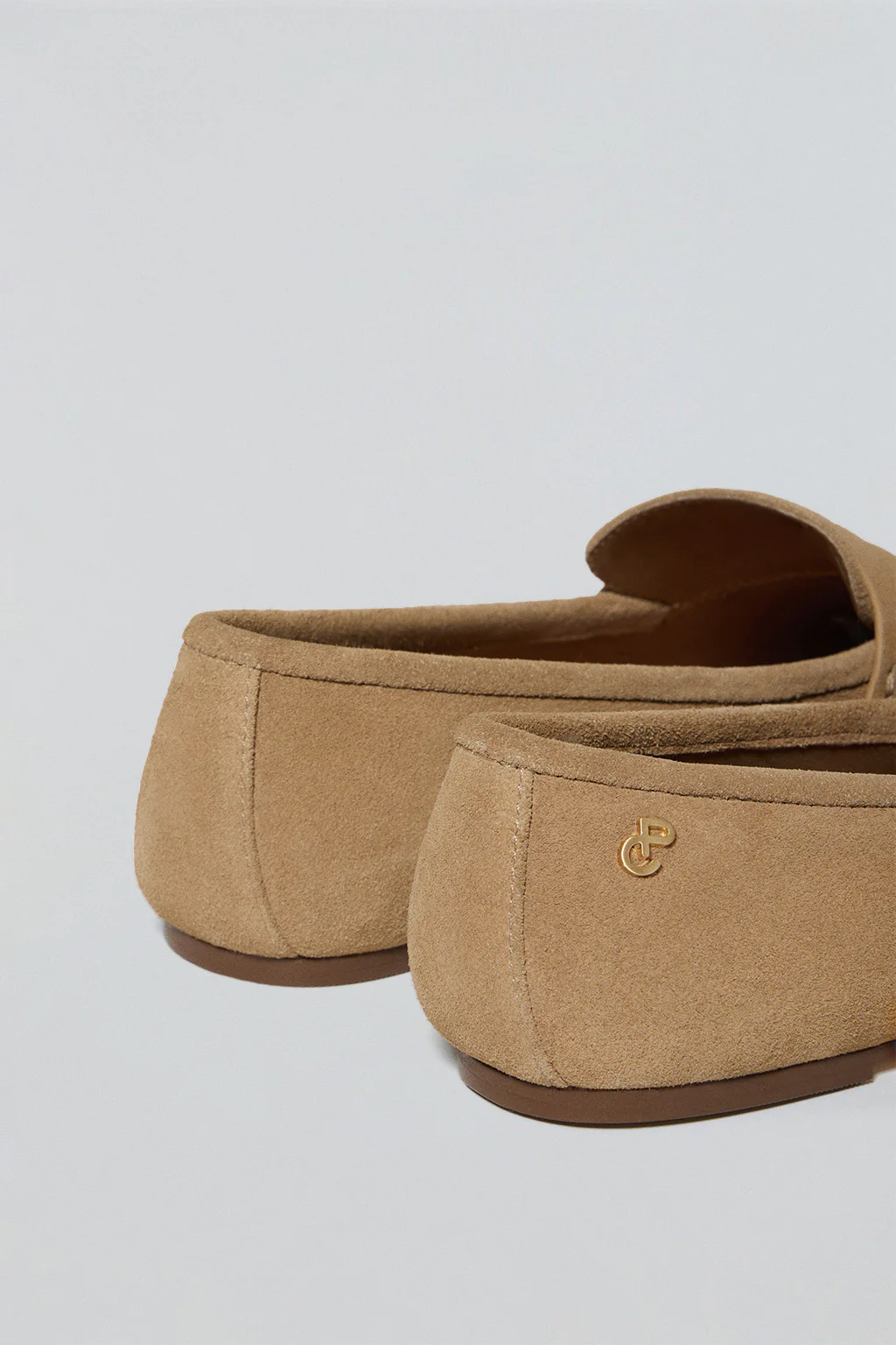 Camel suede loafer Antonella with metallic detail - Image 4
