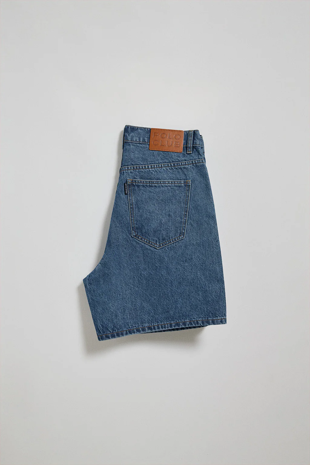Denim shorts Juno with embroidered logo - Image 9