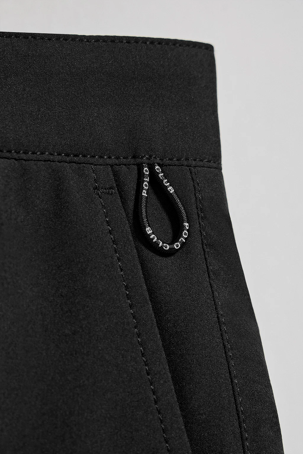 Black technical shorts Landscape - Image 8