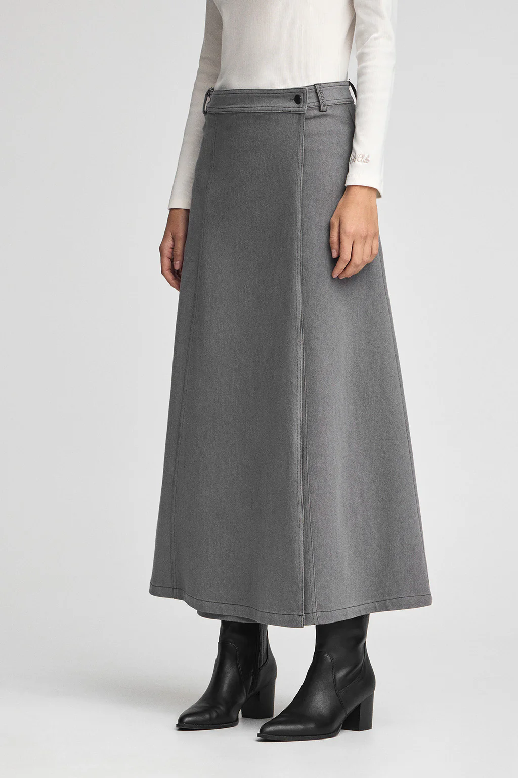 Grey denim skirt Alisa with Polo Club details - Image 4