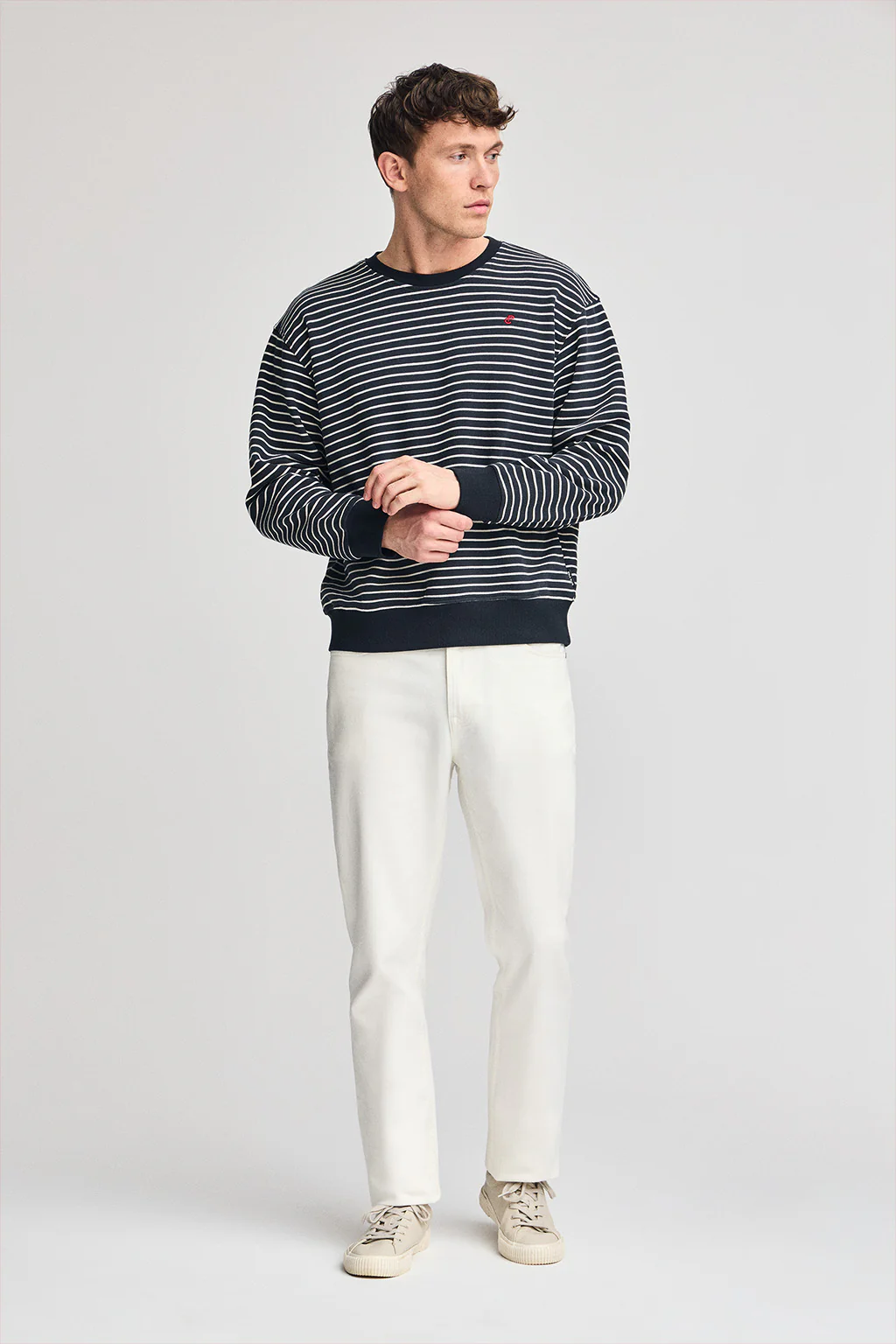 Navy-blue striped sweatshirt Captain with embroidered monogram - Image 4