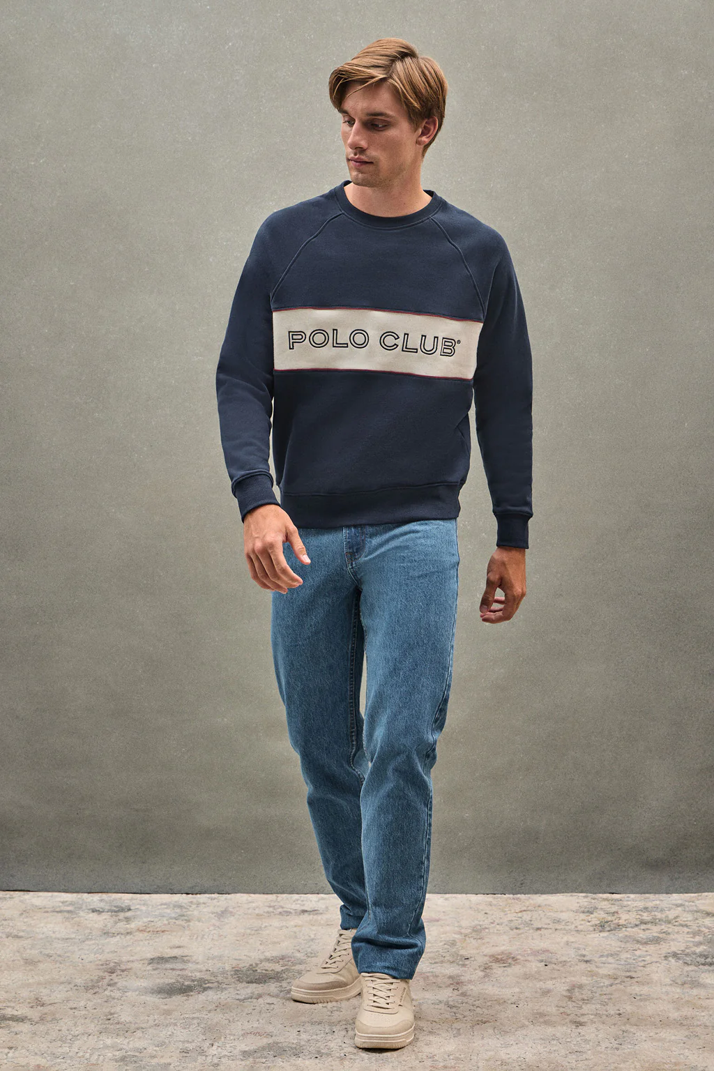 Navy-blue relaxed-fit sweatshirt with round neck and Polo Club logo