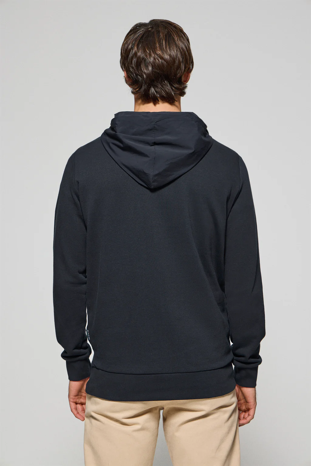 Navy-blue half-zip hoodie with Rigby Go logo - Image 2