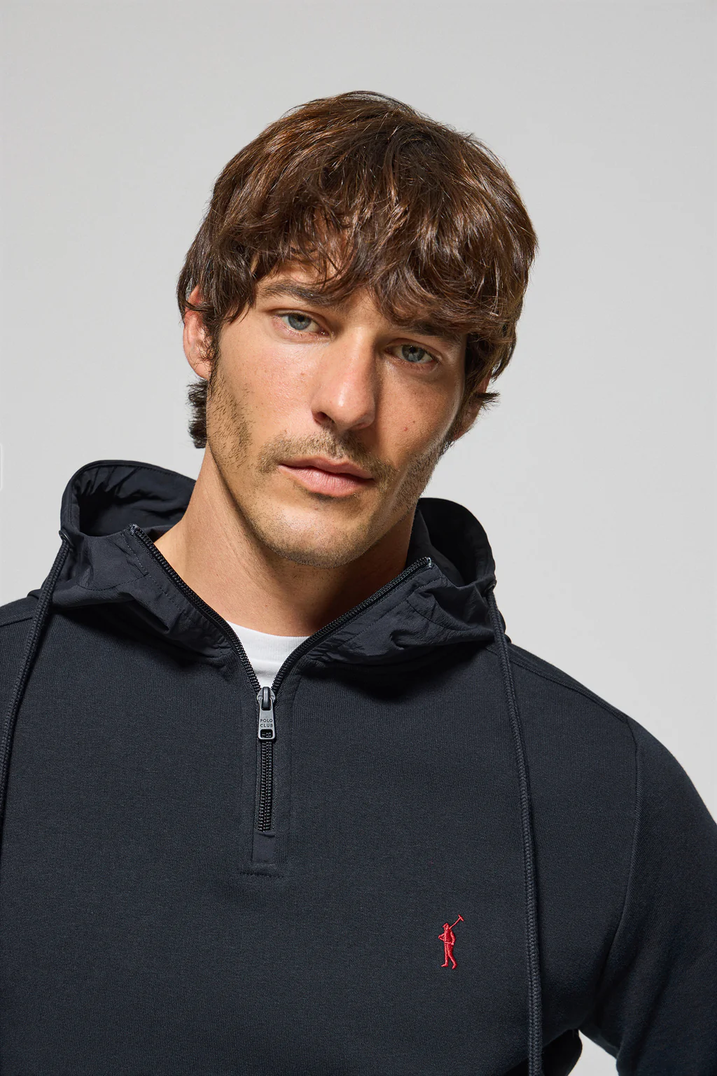 Navy-blue half-zip hoodie with Rigby Go logo - Image 3