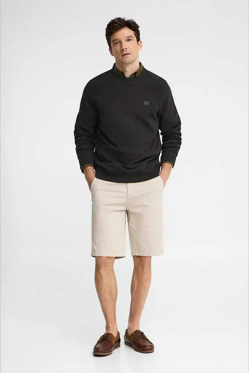 Black round-neck sweatshirt with Polo Club patch - Image 4