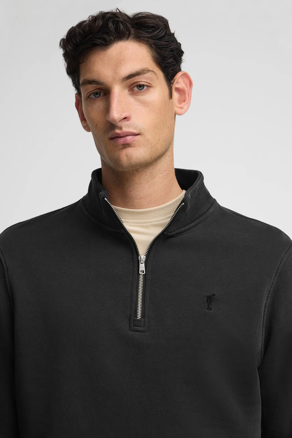 Black half-zip sweatshirt with washed effect and Rigby Go logo - Image 2