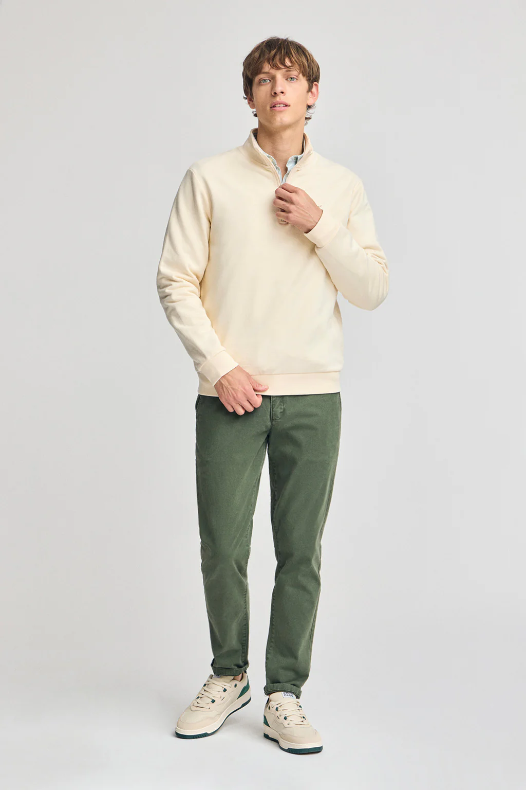 Nude half-zip sweatshirt with Rigby Go embroidery - Image 4