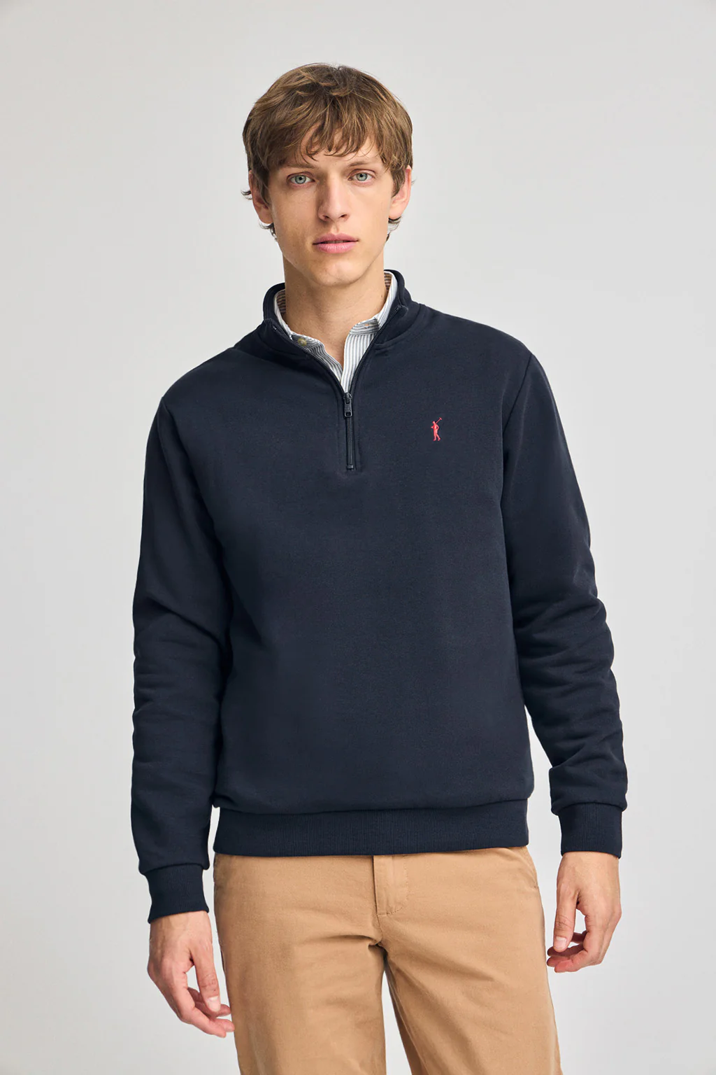 Navy-blue half-zip sweatshirt with Rigby Go embroidery