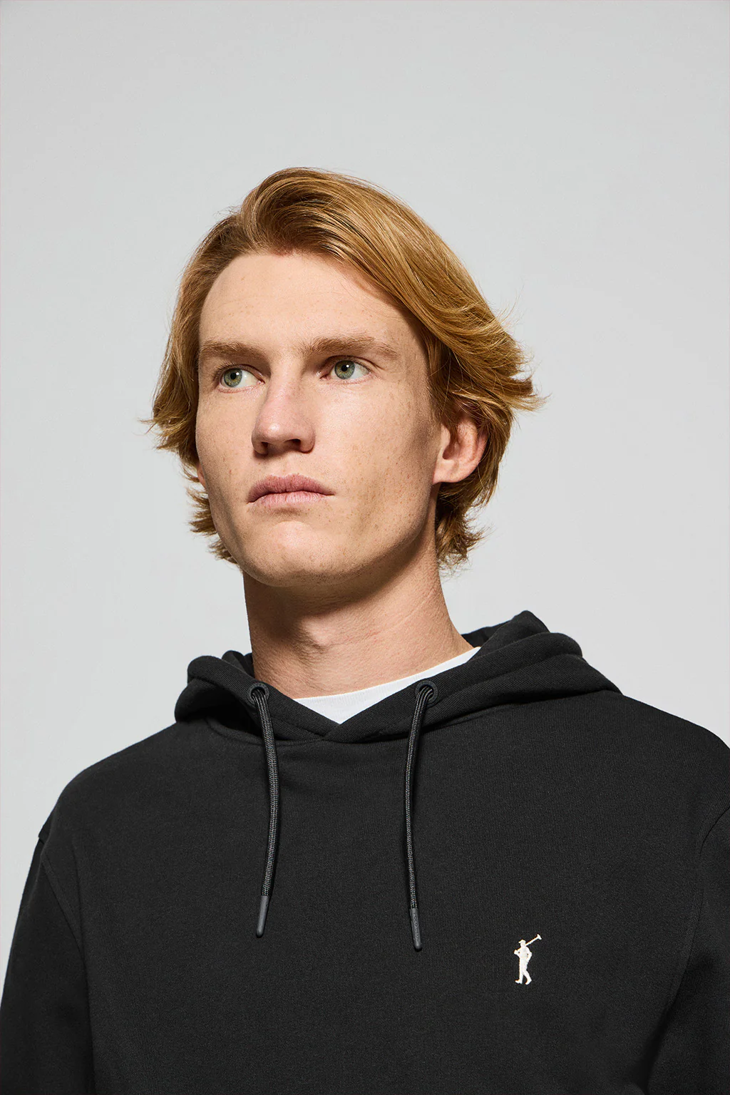 Black hoodie with pockets and Rigby Go embroidered logo - Image 3