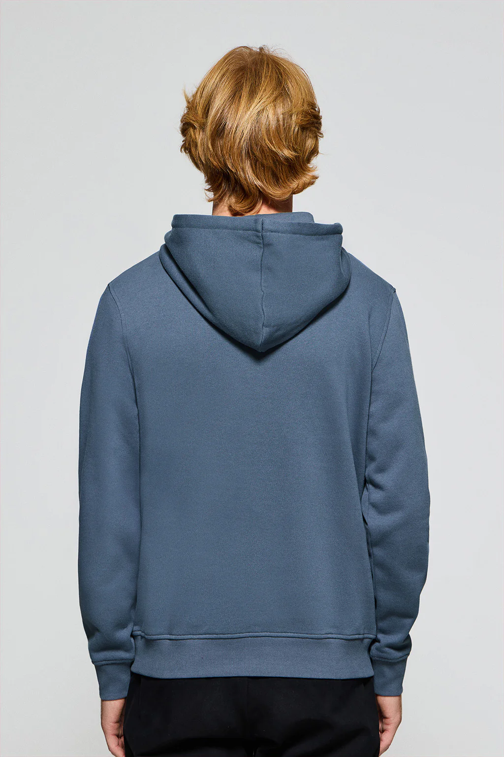 Denim-blue hoodie with pockets and Rigby Go embroidered logo - Image 2