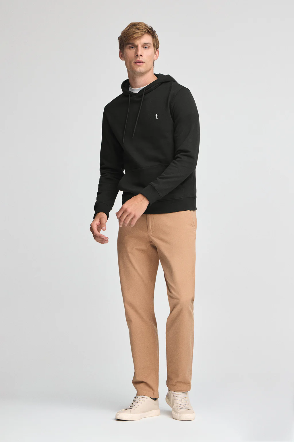 Black regular-fit hoodie with Rigby Go logo - Image 4