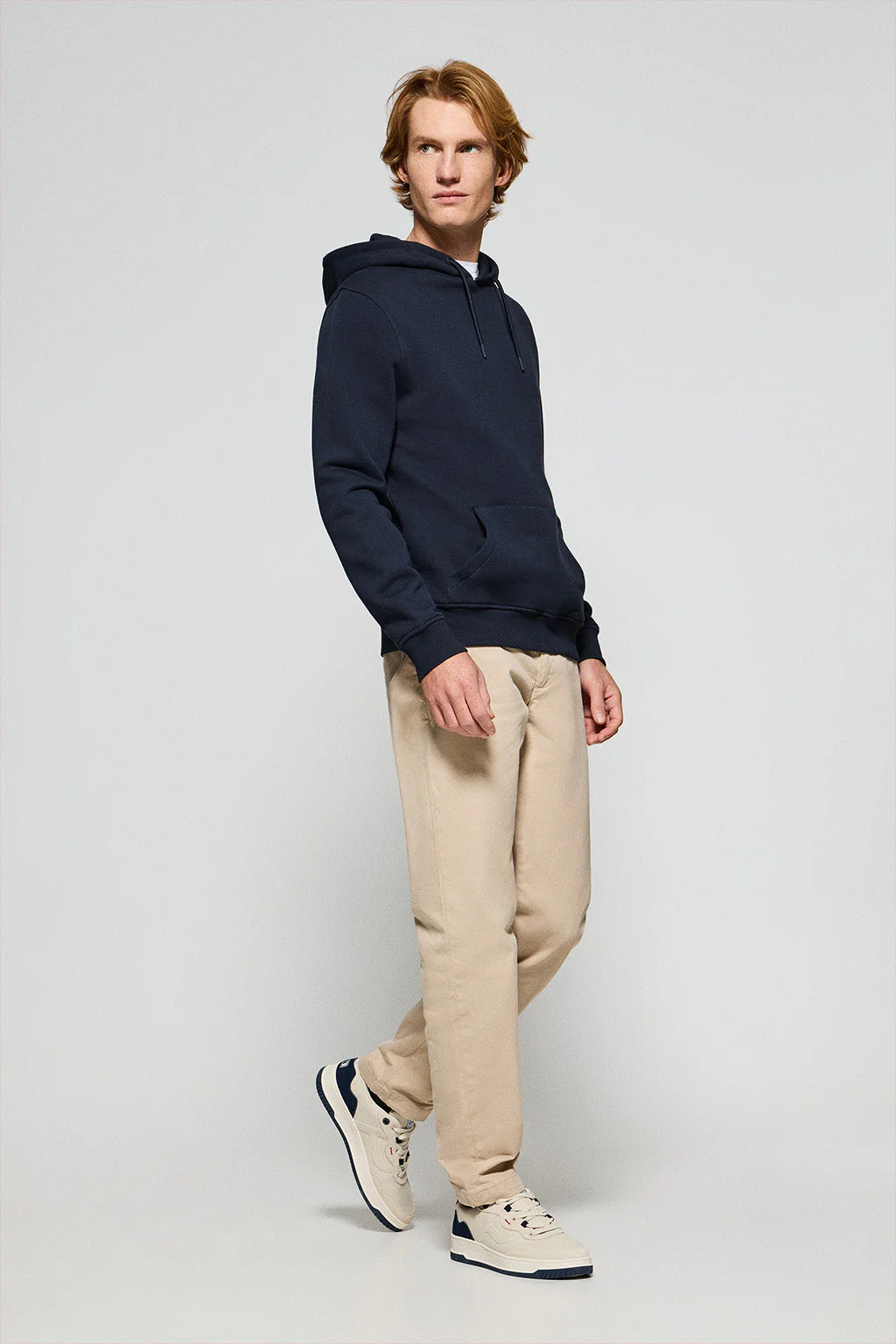 Navy-blue hoodie with pockets and Rigby Go embroidered logo - Image 3