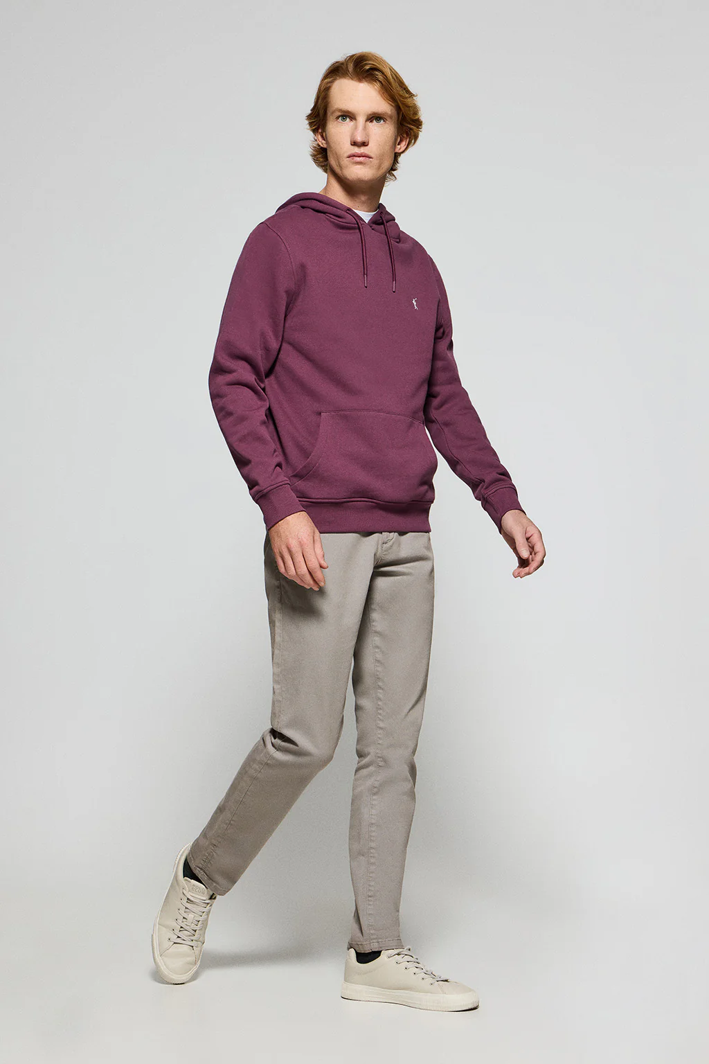 Plum hoodie with pockets and Rigby Go embroidered logo - Image 4