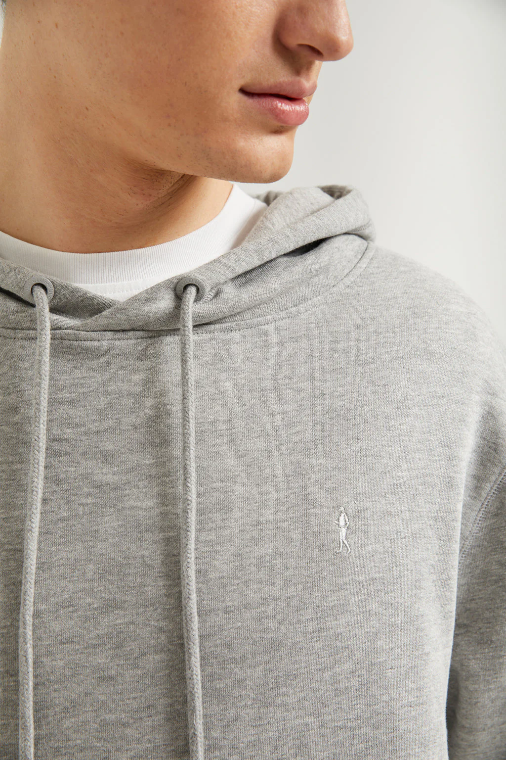 Grey-vigore hoodie with pockets and Rigby Go logo - Image 6