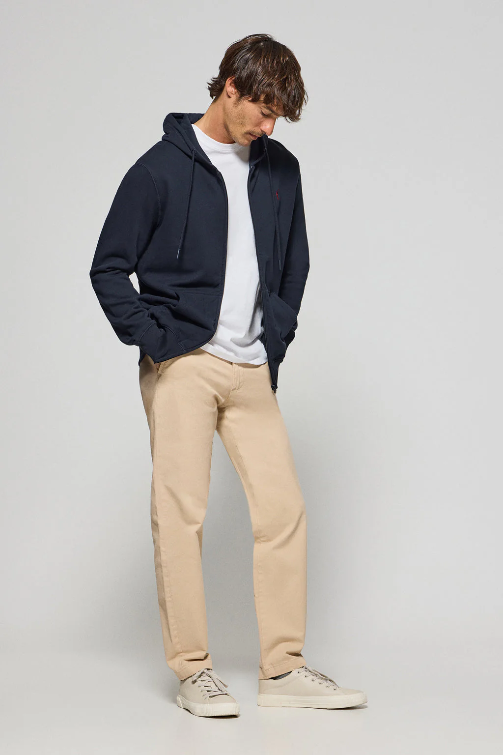 Navy-blue zip-up hoodie with Rigby Go logo - Image 3