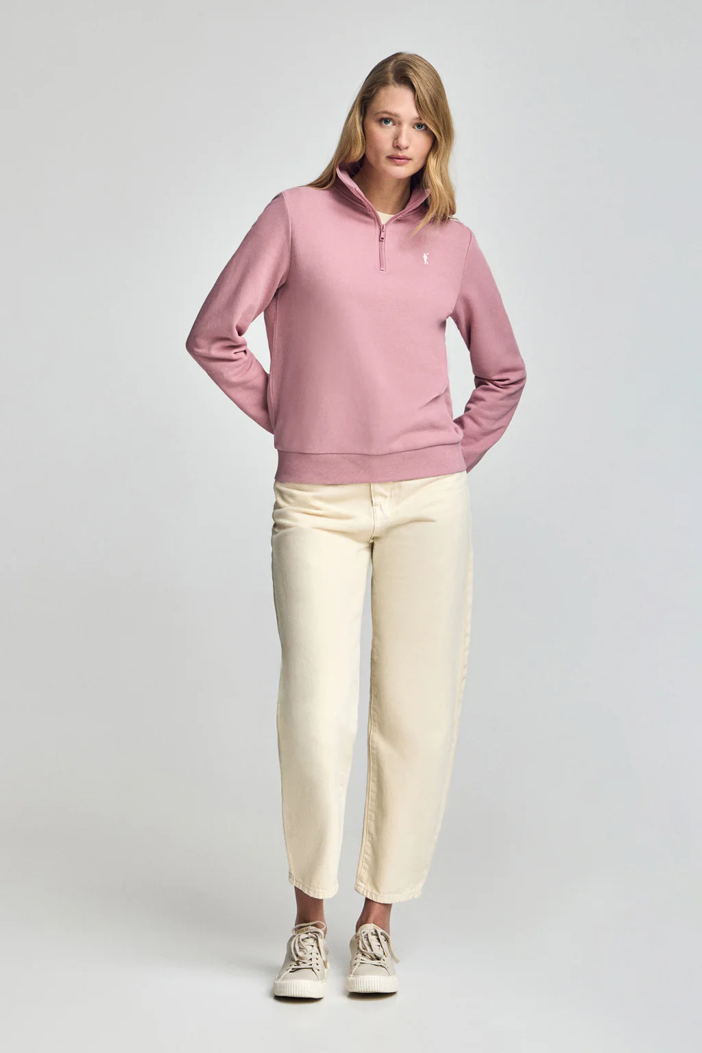 Dusty-pink half-zip sweatshirt with Rigby Go embroidery - Image 4
