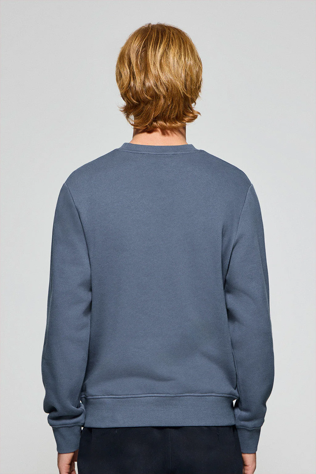 Denim-blue round-neck sweatshirt with Rigby Go embroidered logo - Image 4