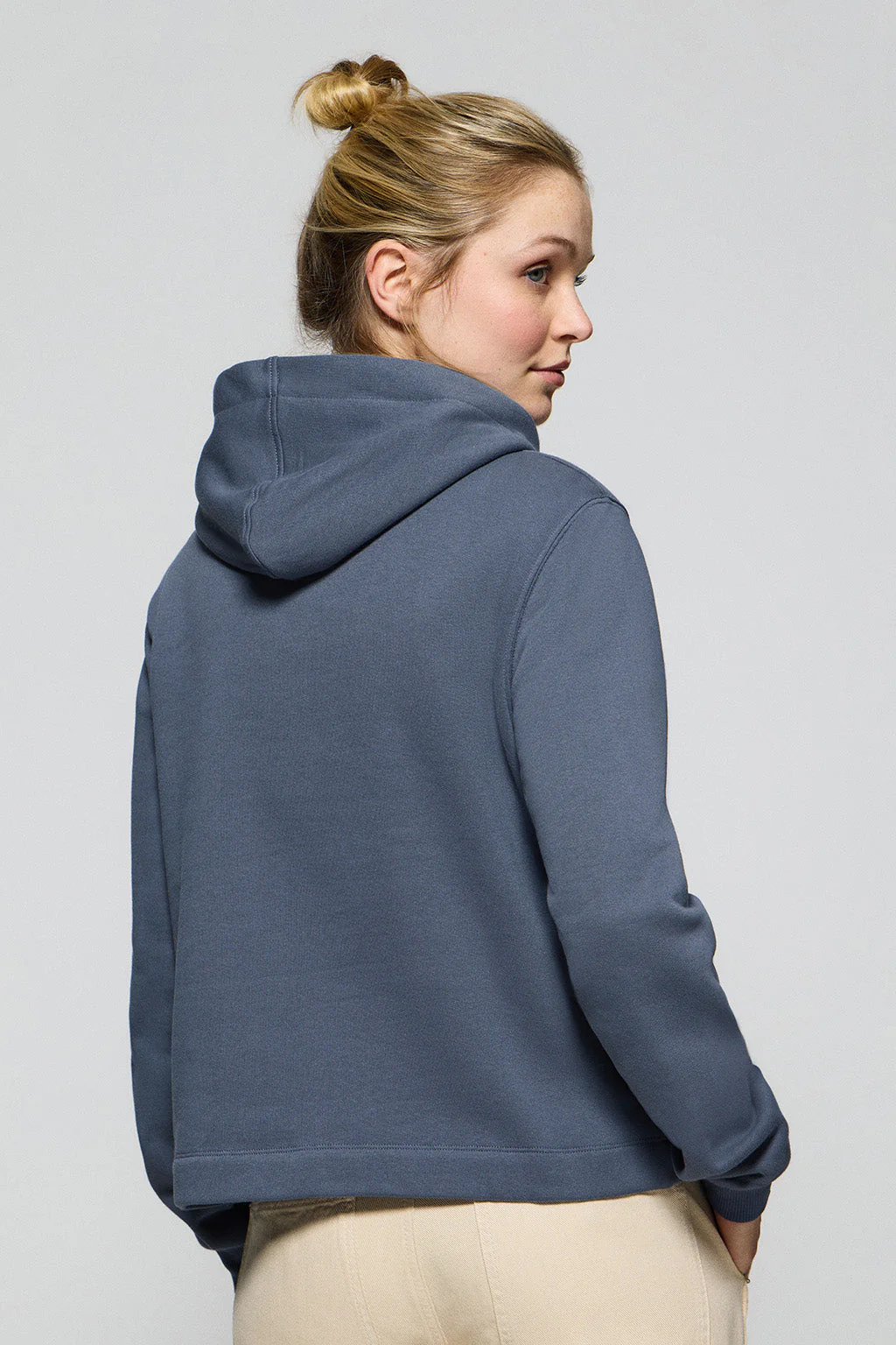 Denim-blue hoodie with Rigby Go embroidered logo - Image 4