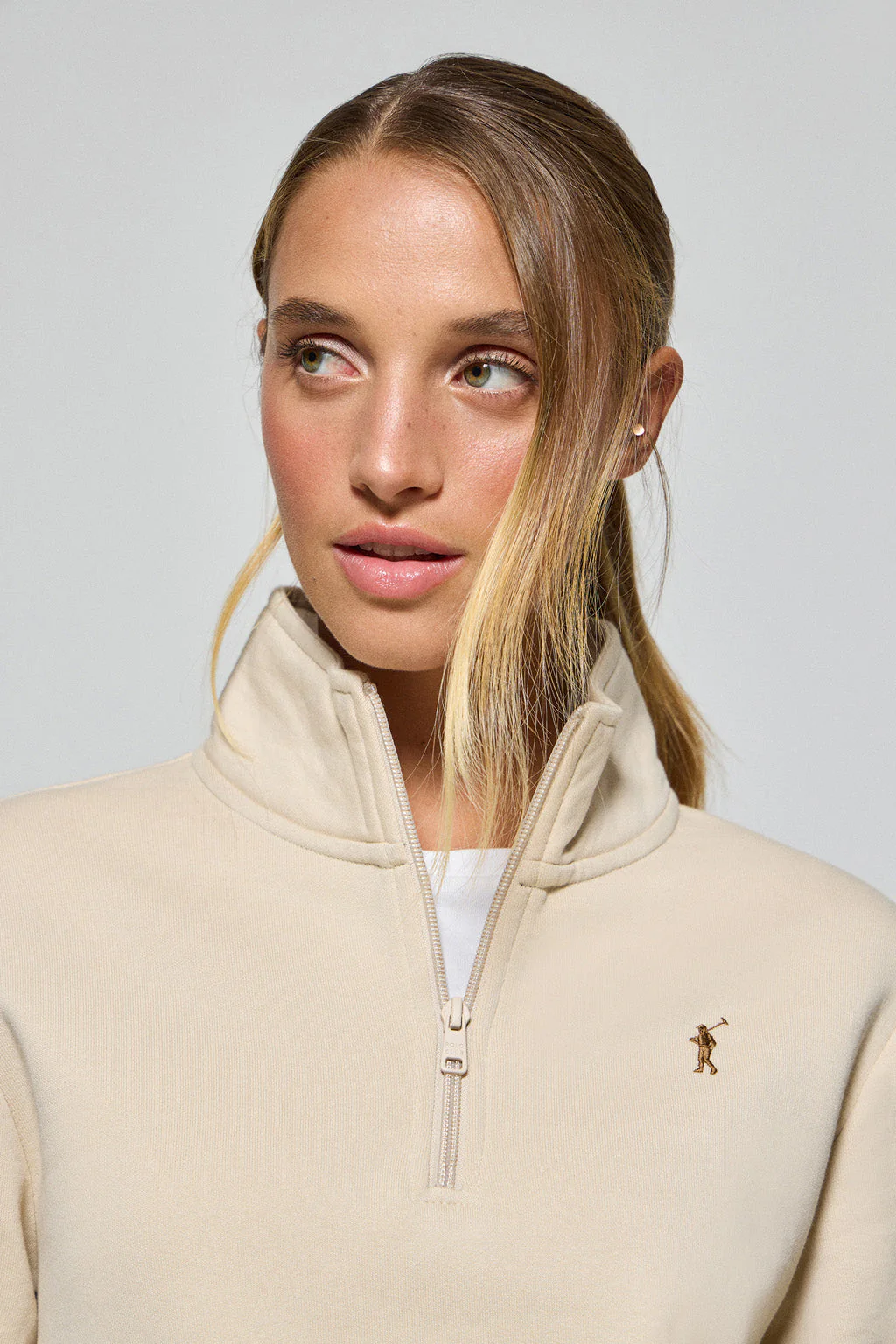Beige half-zip sweatshirt with Rigby Go logo - Image 2