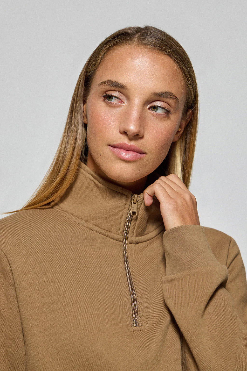 Brown half-zip sweatshirt with Rigby Go logo - Image 3