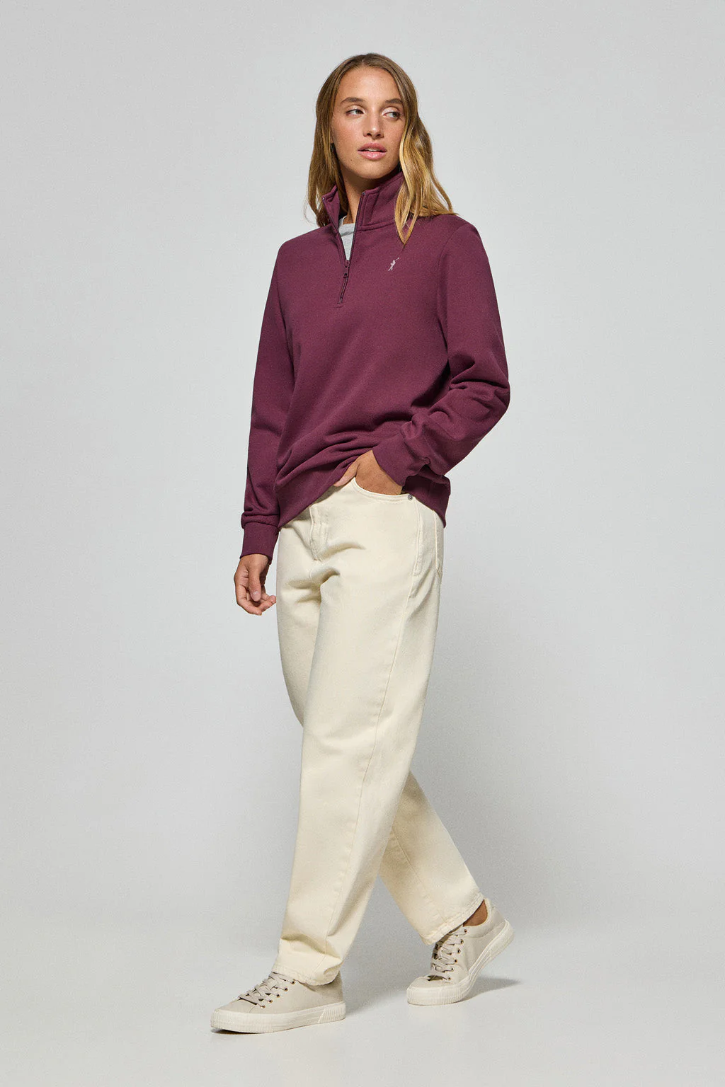 Plum half-zip sweatshirt with Rigby Go logo - Image 3