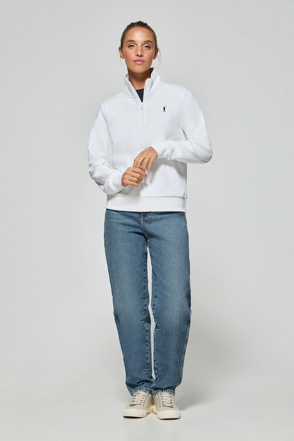 White half-zip sweatshirt with Rigby Go logo - Image 4