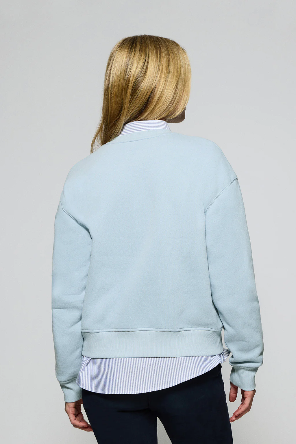 Light-blue round-neck sweatshirt with Rigby Go embroidered logo - Image 2
