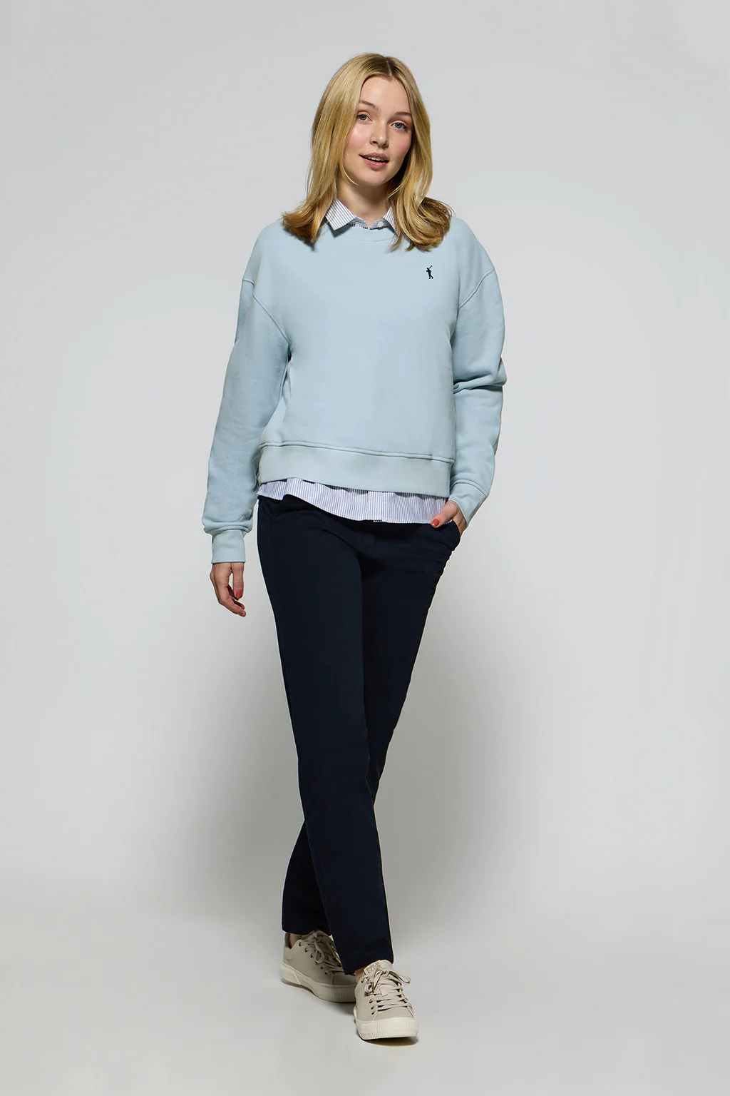 Light-blue round-neck sweatshirt with Rigby Go embroidered logo - Image 4