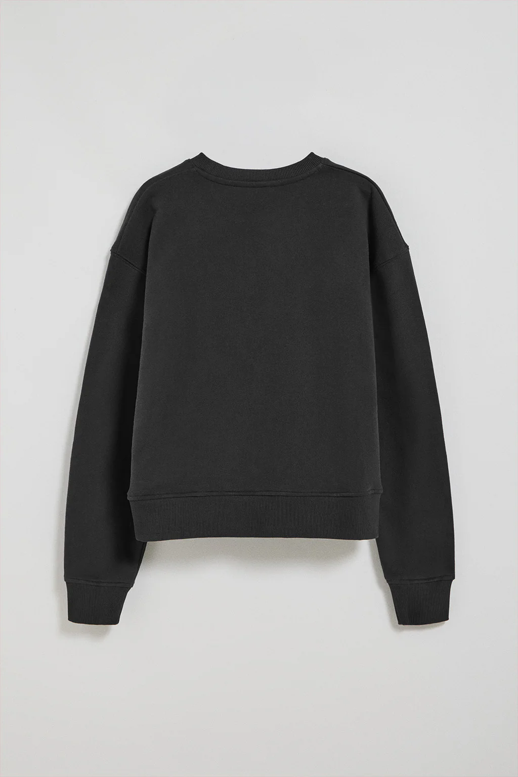 Black round-neck sweatshirt with Rigby Go embroidered logo - Image 6