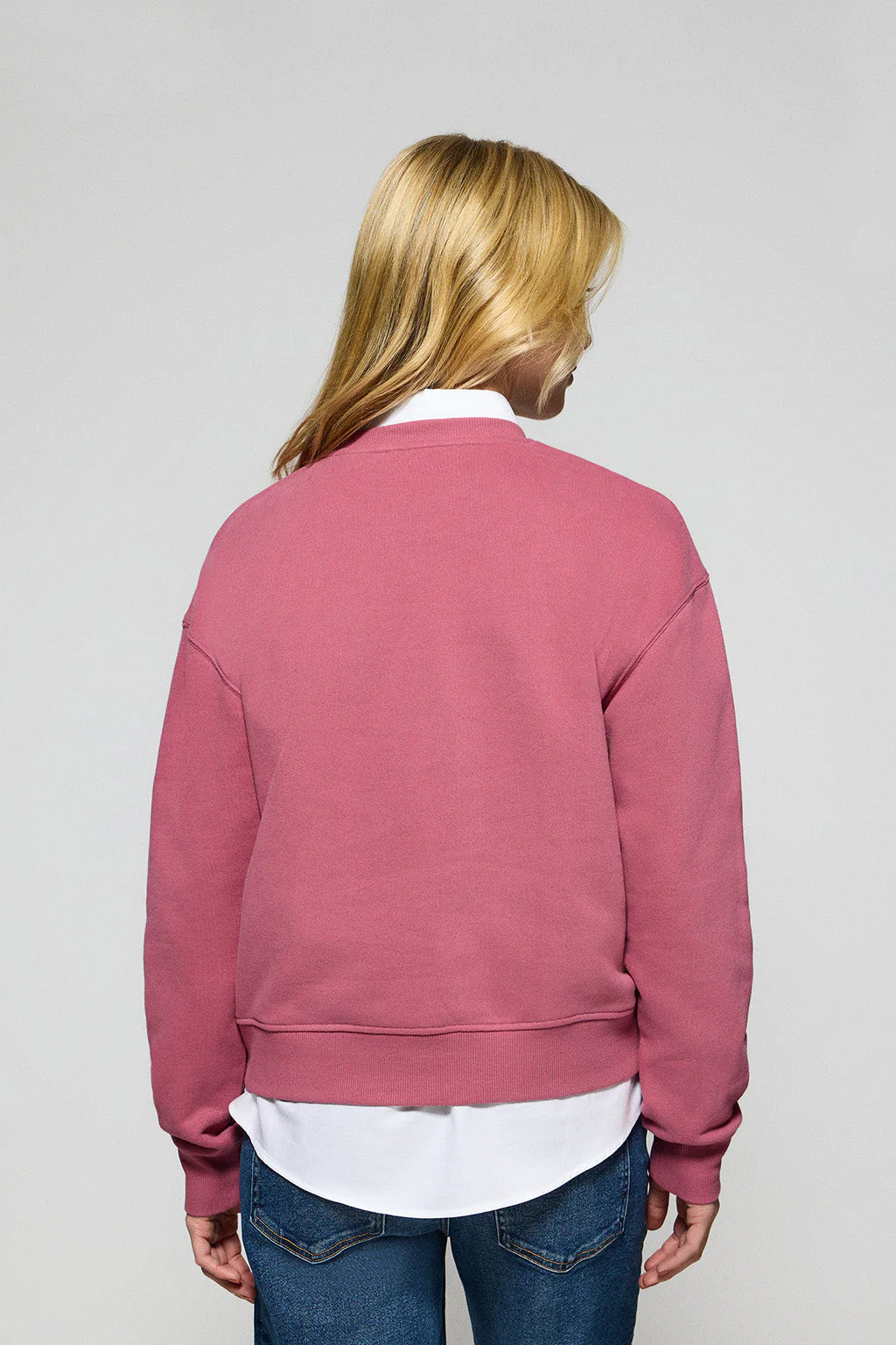 Wine-pink round-neck sweatshirt with Rigby Go embroidered logo - Image 4