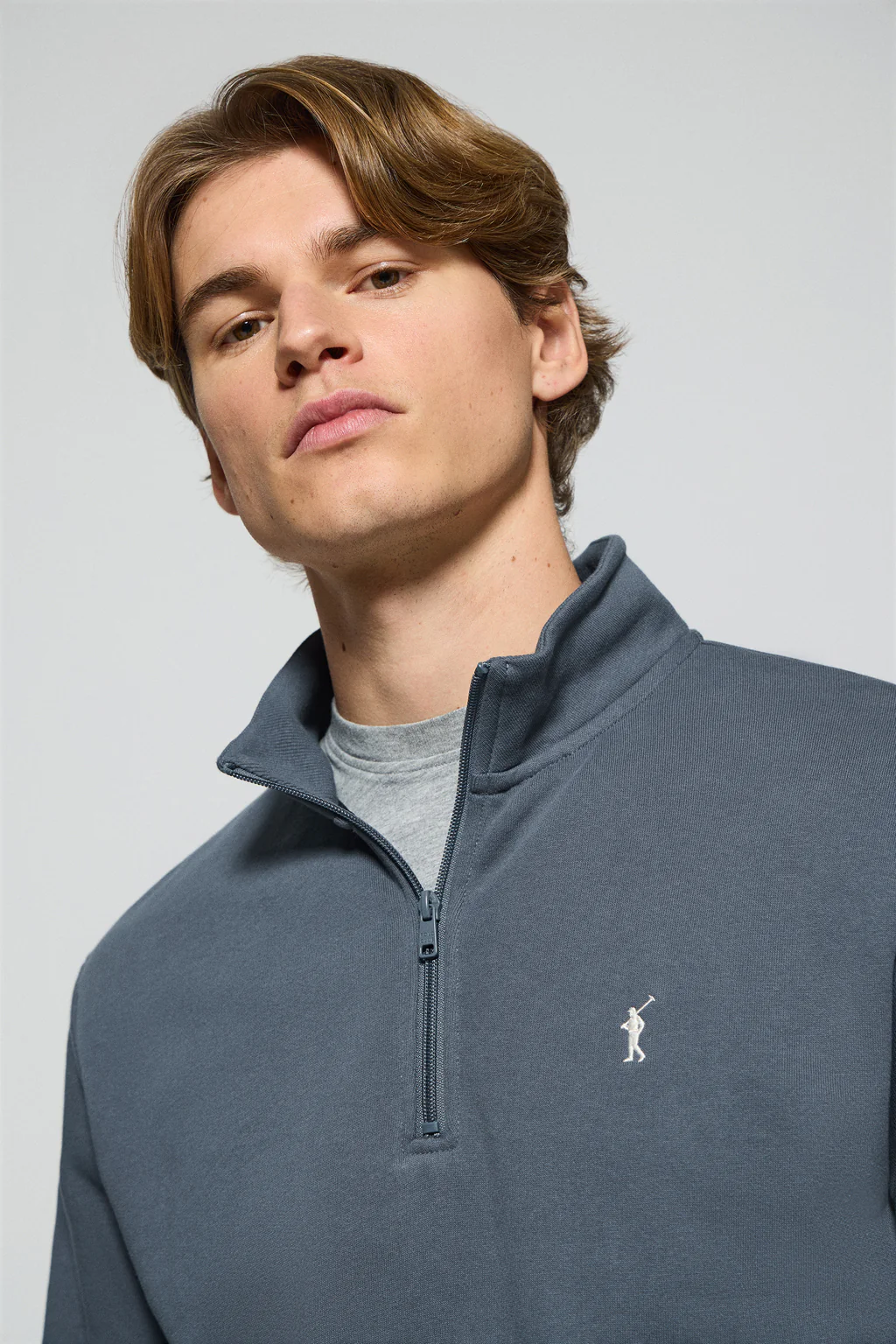 Denim-blue half-zip sweatshirt with Rigby Go embroidered logo - Image 3