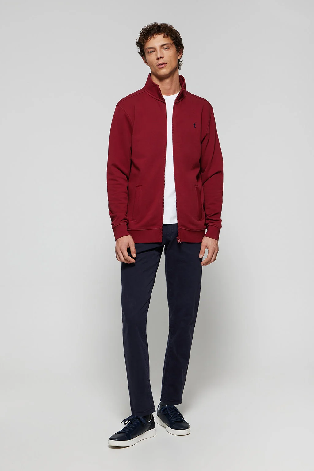 Maroon high-neck open sweatshirt with Rigby Go logo - Image 2